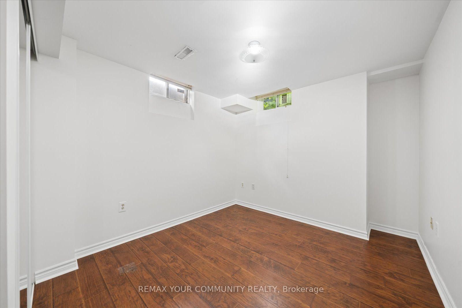 102 Edmund Seager Drive • Vaughan, ON photo 43