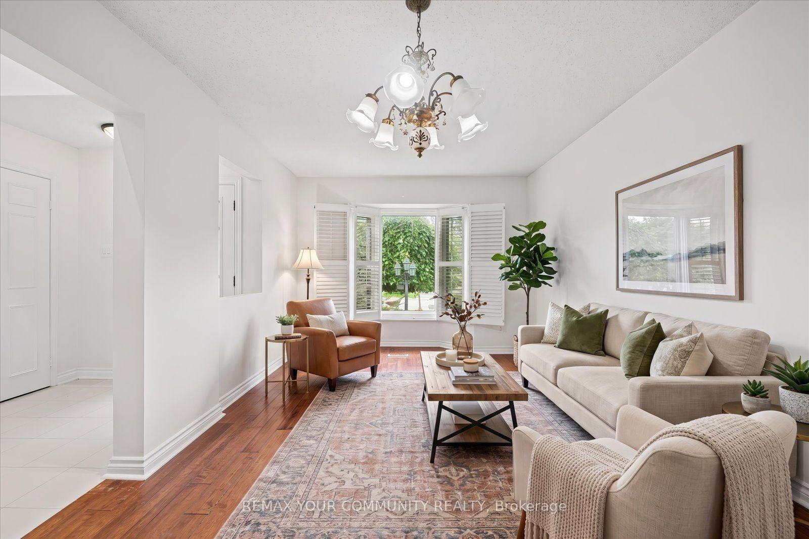 102 Edmund Seager Drive • Vaughan, ON photo 6