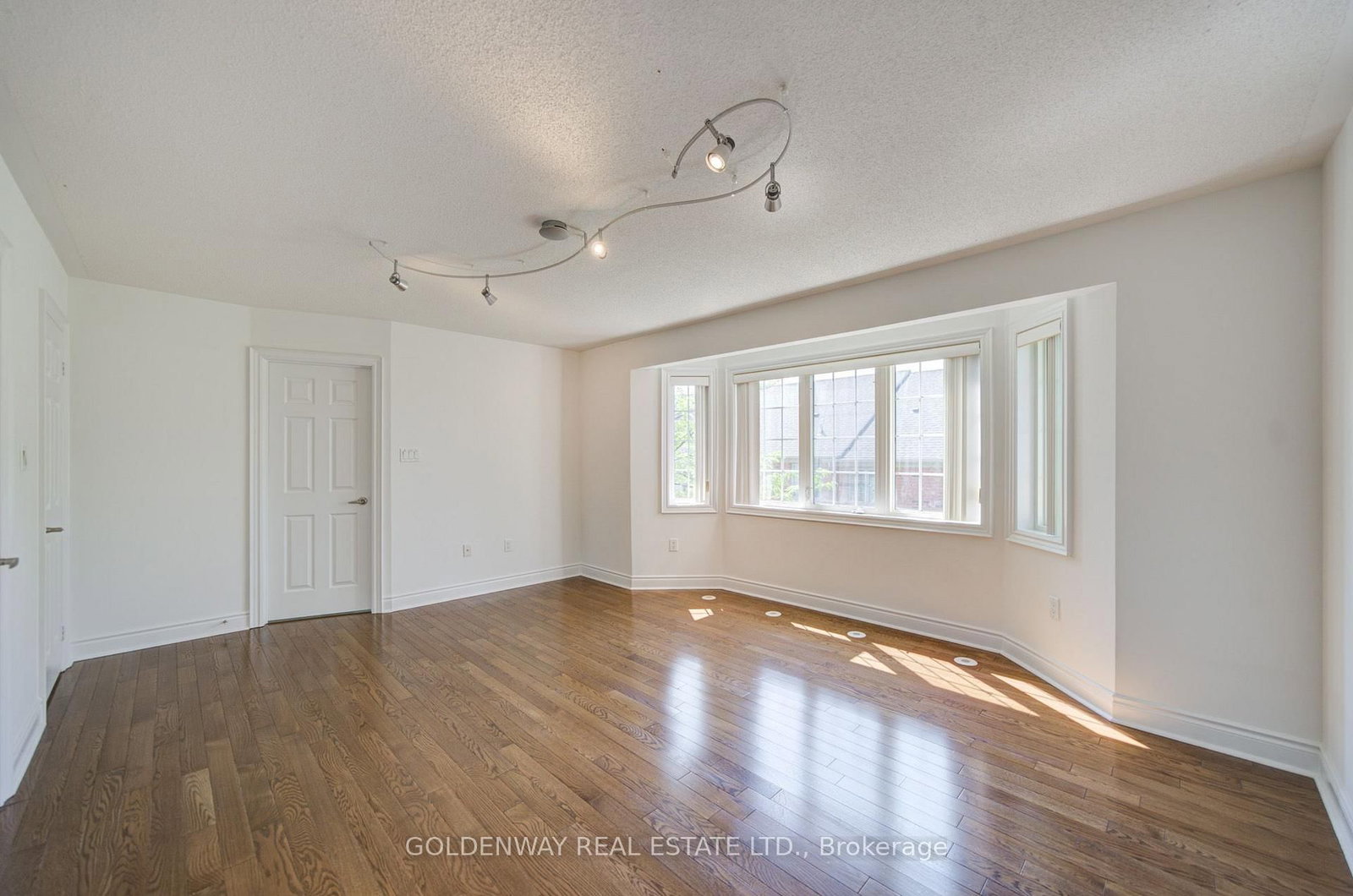 155 Legends Way • #TH0034 • Markham, ON photo 36