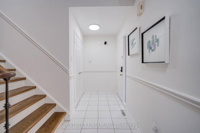 5 Captain Francis Drive • Markham, ON photo 3
