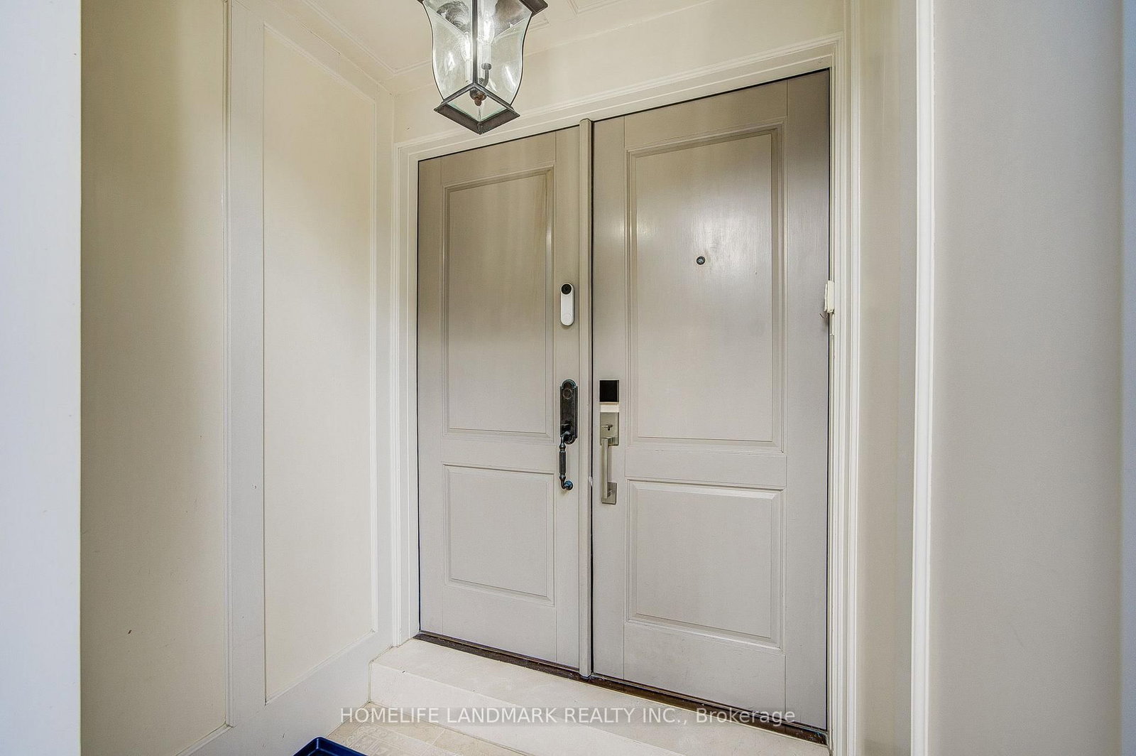 37 Maimonides Court • Vaughan, ON photo 4