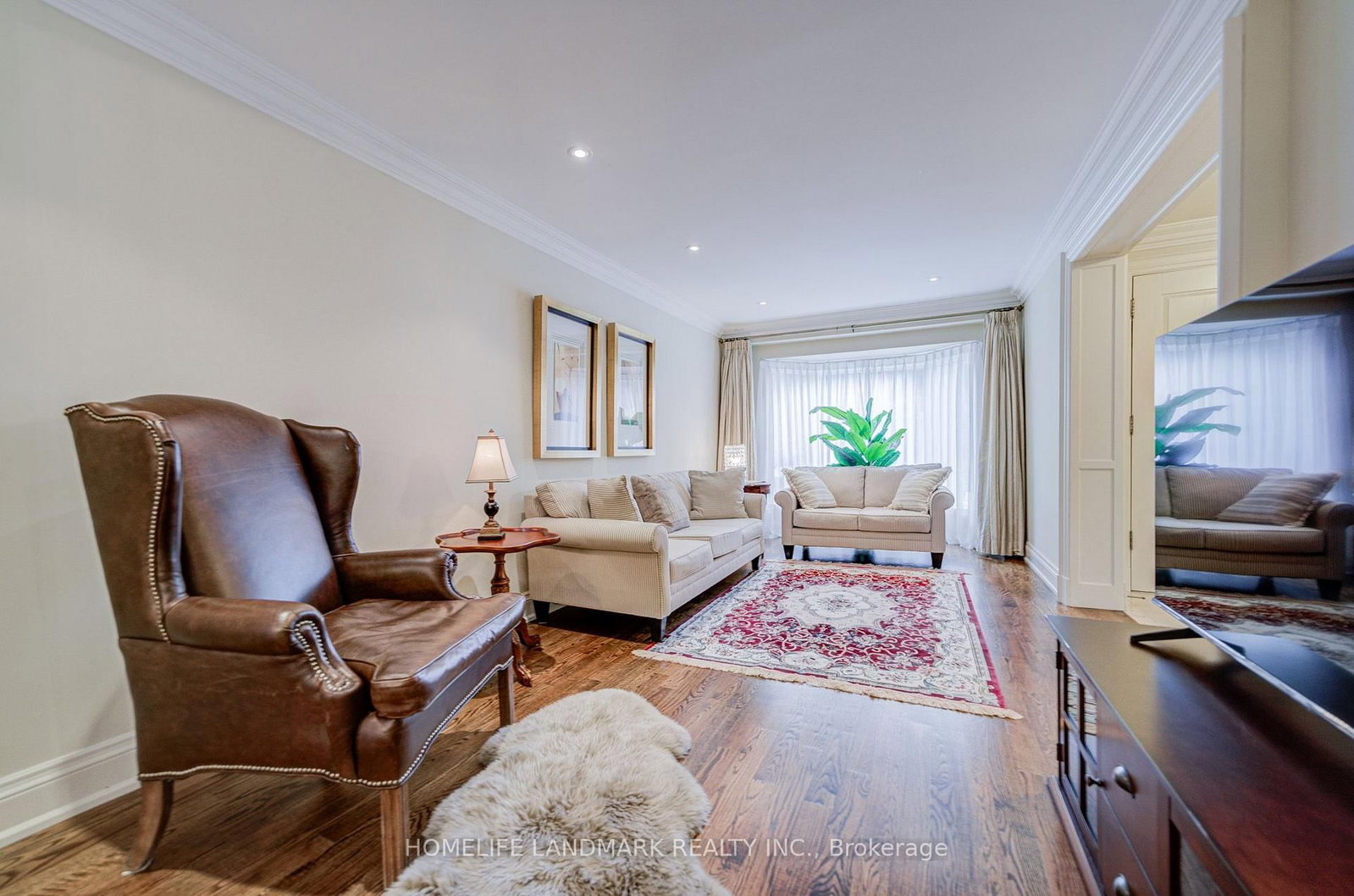 37 Maimonides Court • Vaughan, ON photo 8