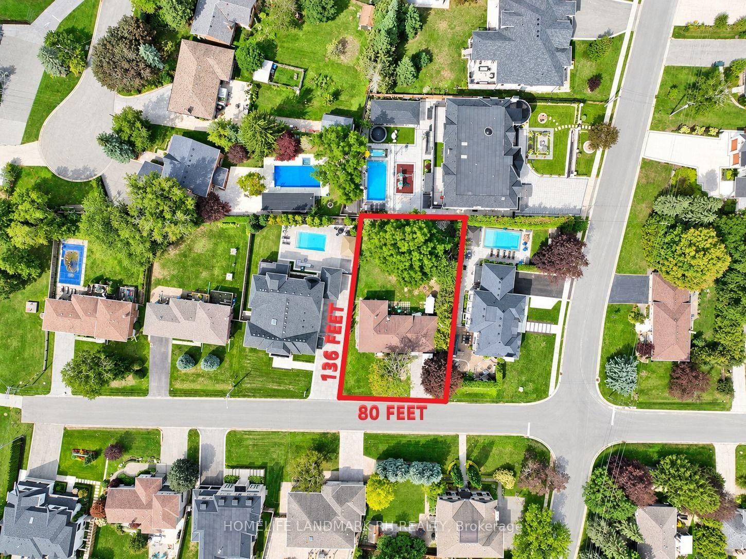 114 Hollingsworth Drive • King, ON photo 2