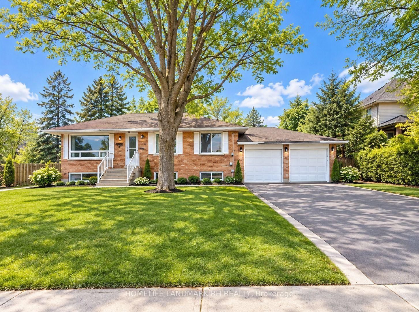 114 Hollingsworth Drive • King, ON photo 3