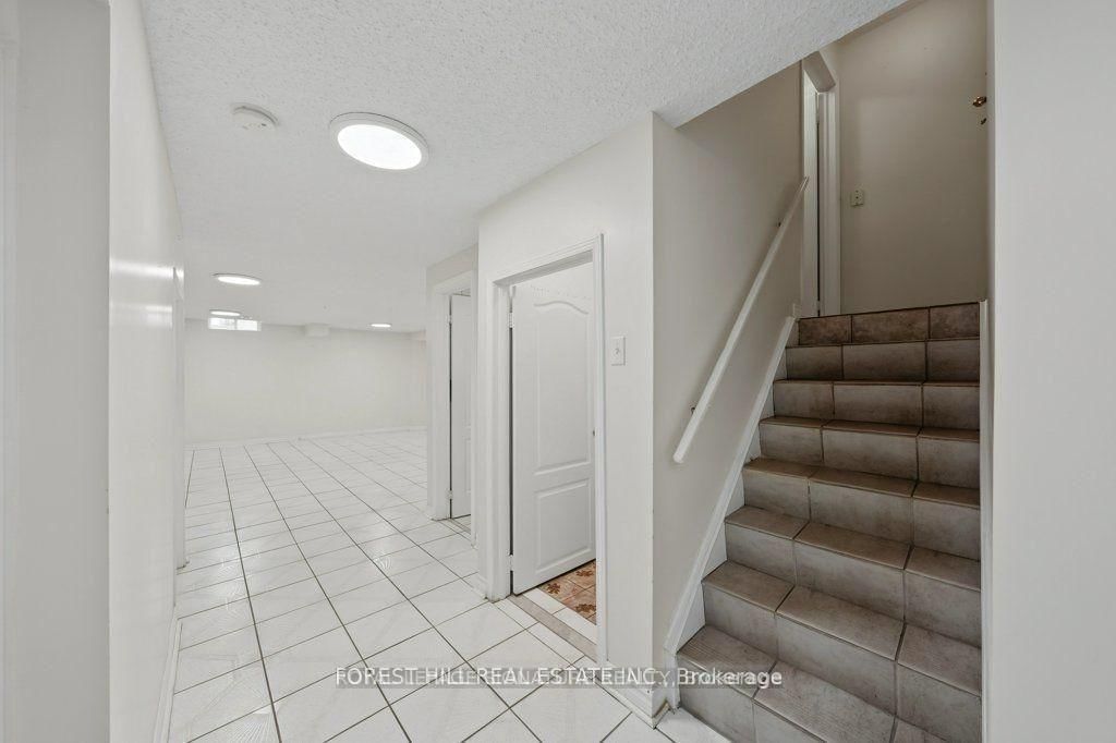 Bsmt-46 Gianmarco Way, Vaughan, view 12