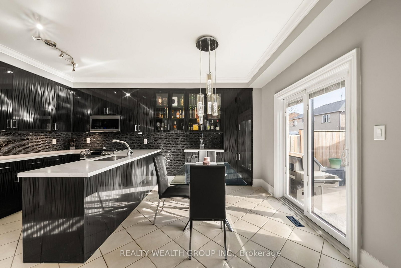 185 Regency View Heights • Vaughan, ON photo 16