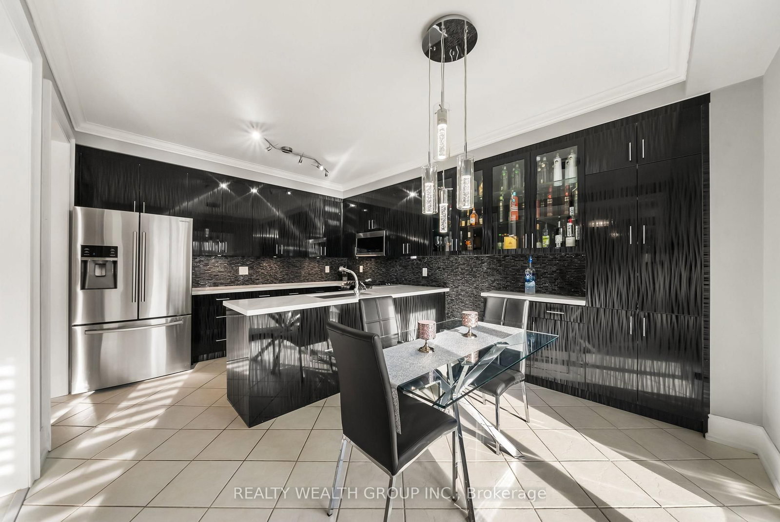 185 Regency View Heights • Vaughan, ON photo 17