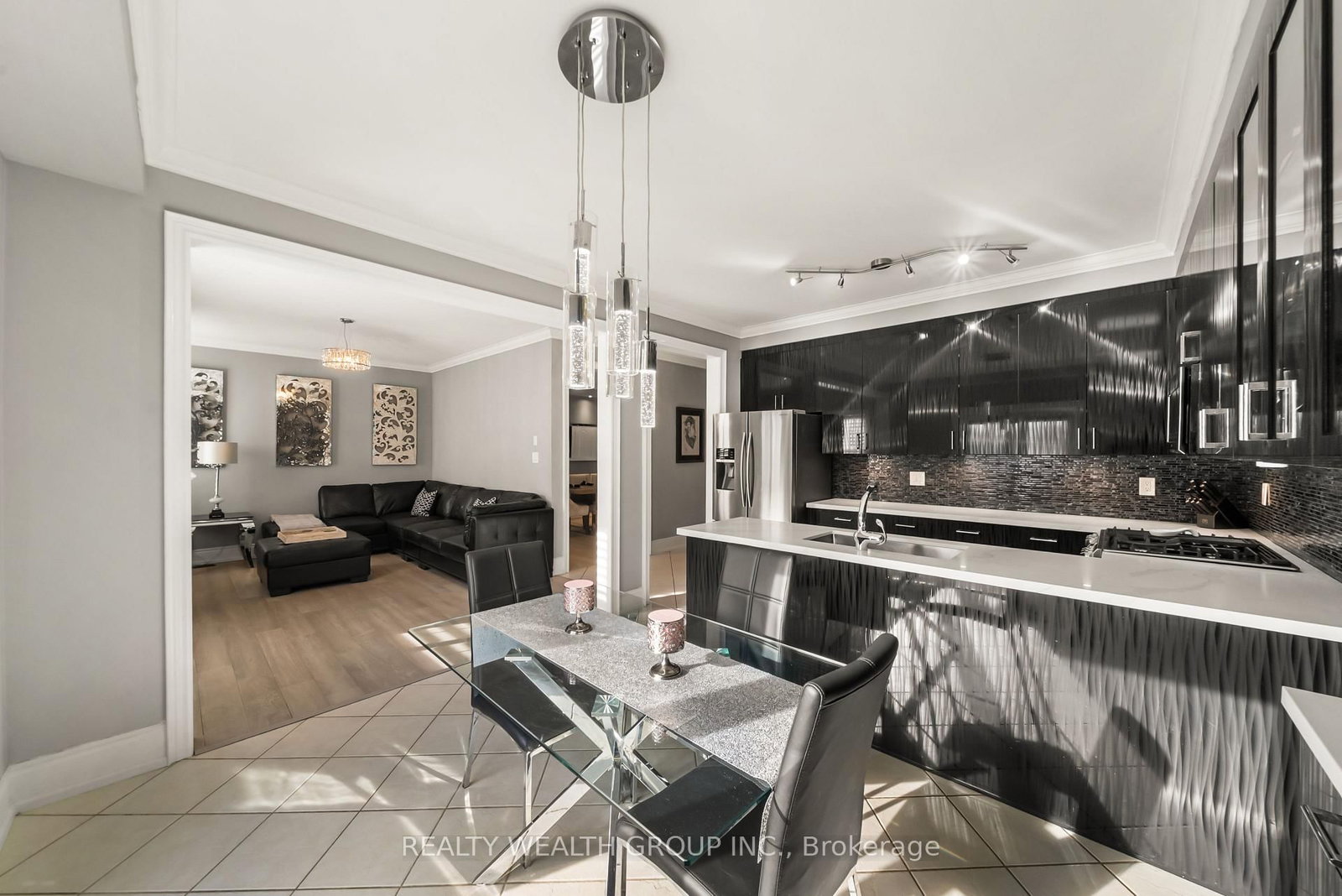 185 Regency View Heights • Vaughan, ON photo 18