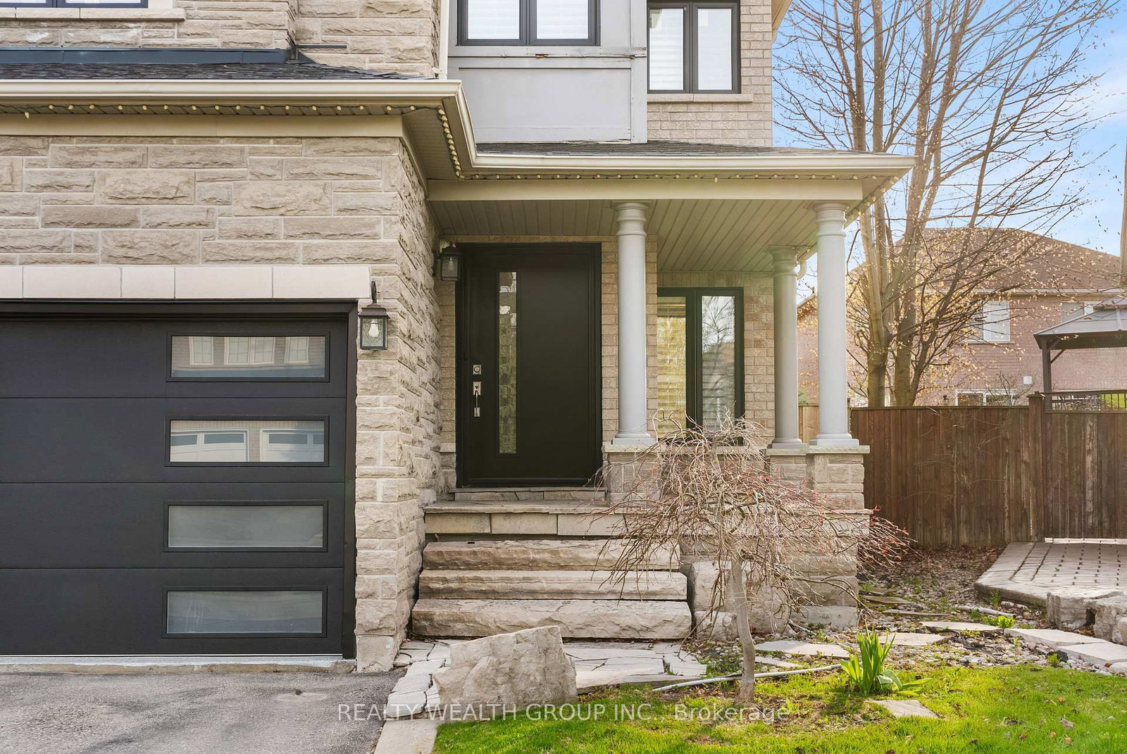 185 Regency View Heights • Vaughan, ON photo 3