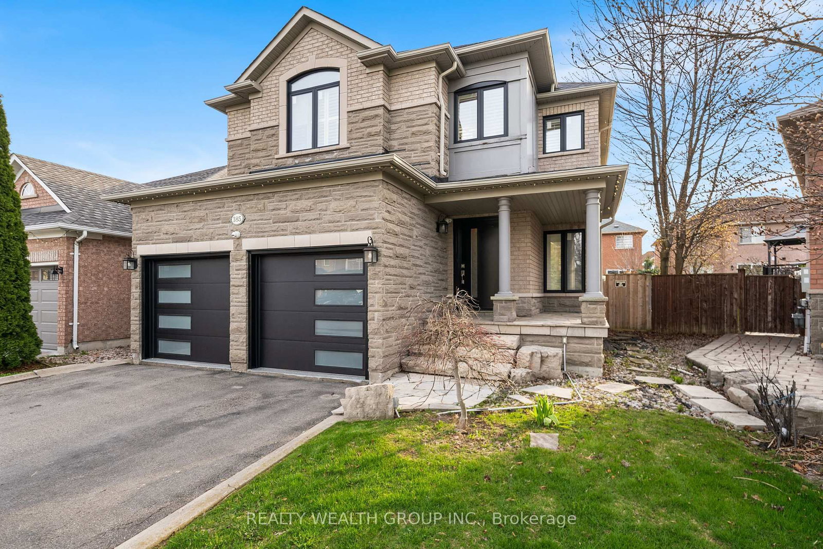 185 Regency View Heights • Vaughan, ON photo 4