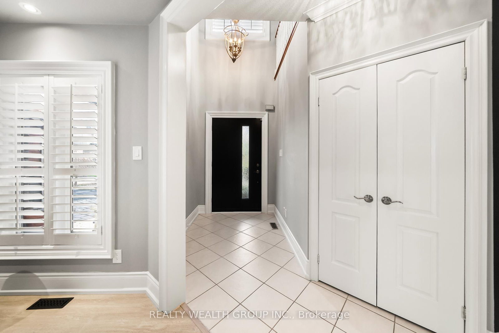 185 Regency View Heights • Vaughan, ON photo 6