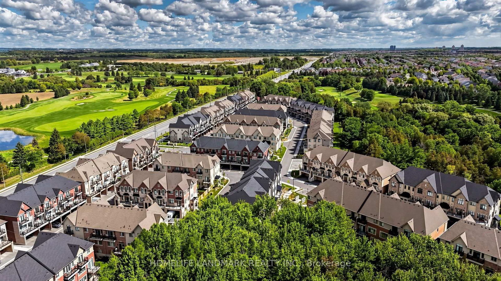 18 Gardenders Lane • Markham, ON photo 4