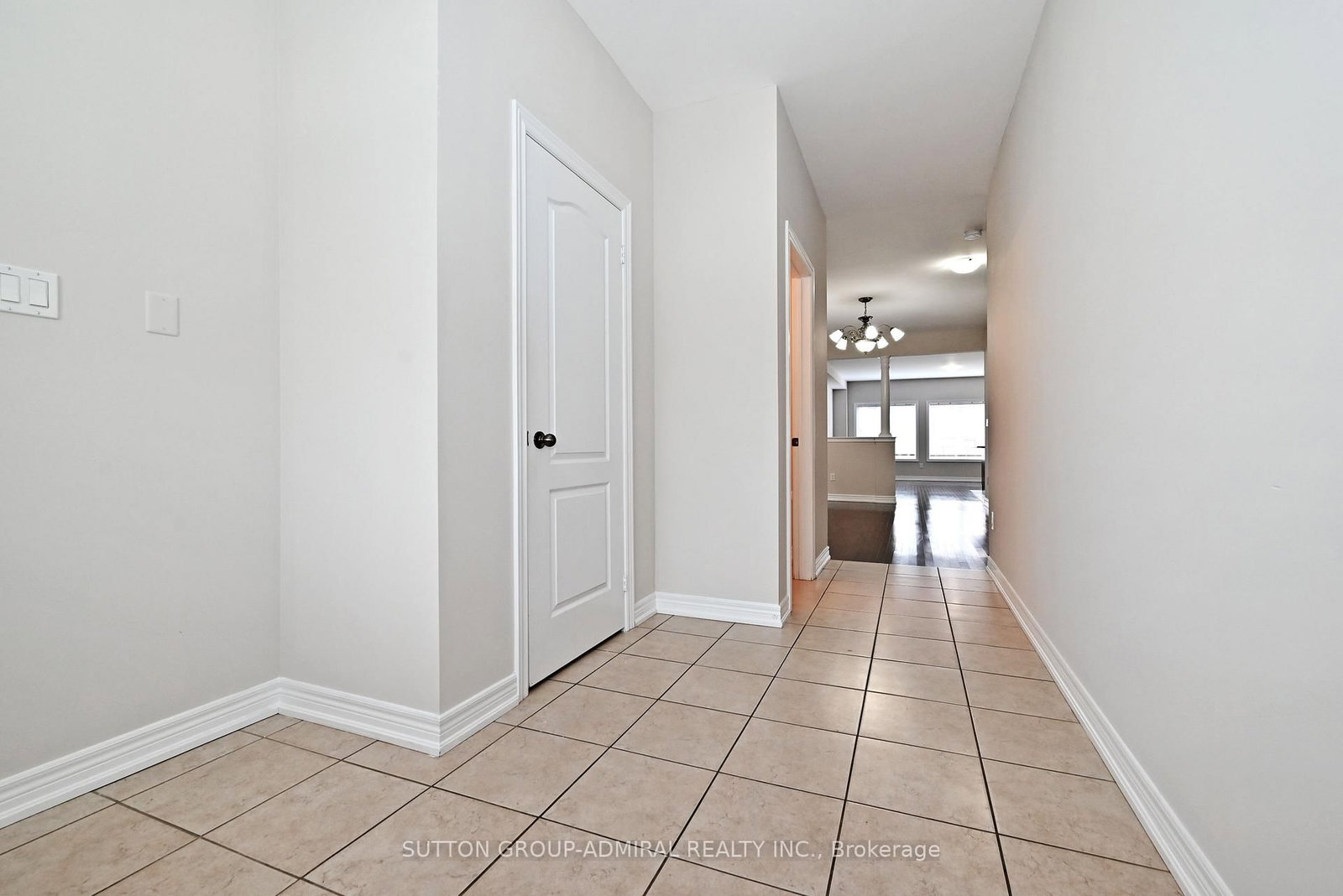 110 Southdown Avenue • Vaughan, ON photo 3