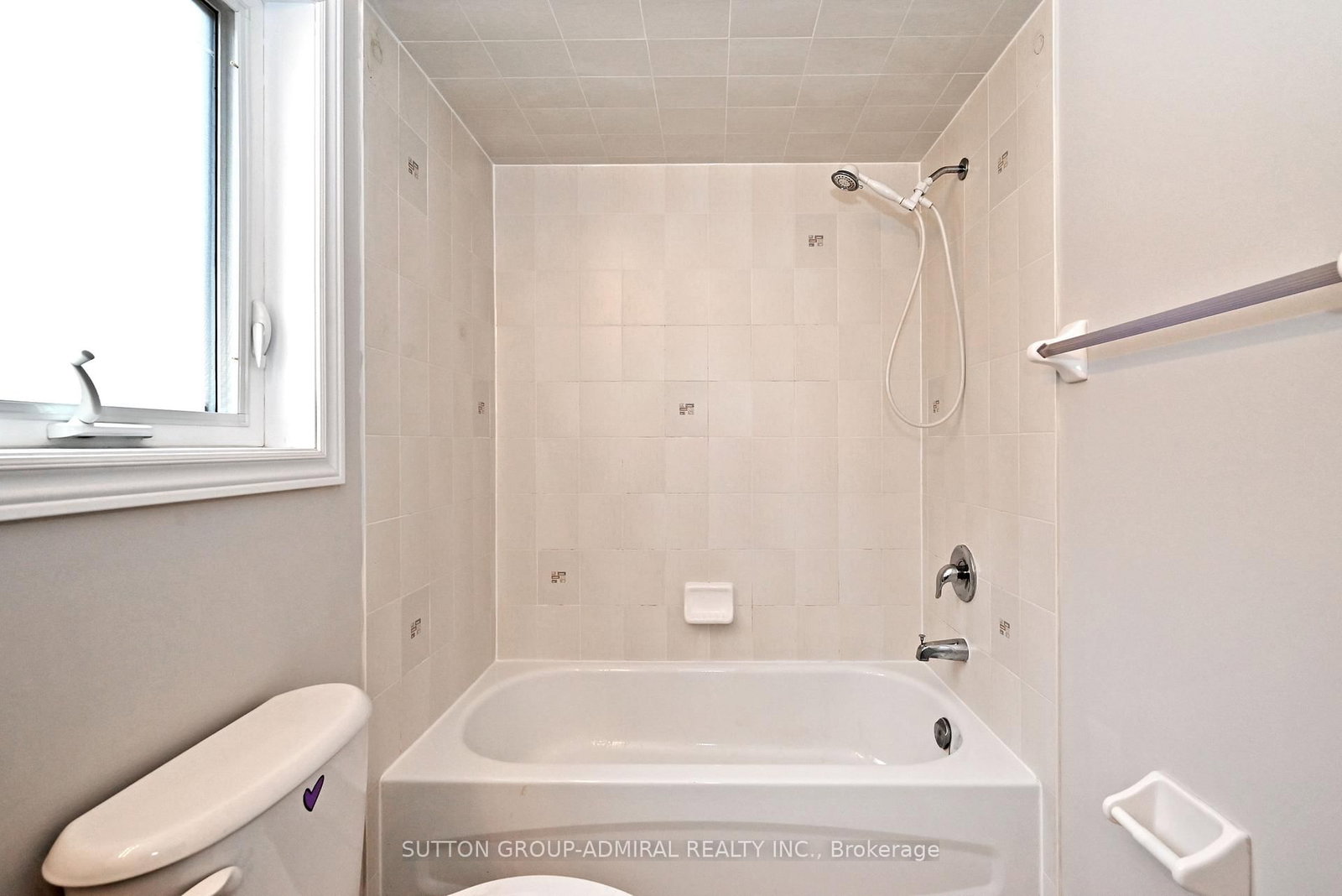 110 Southdown Avenue • Vaughan, ON photo 38