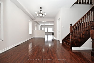 110 Southdown Avenue • Vaughan, ON photo 4