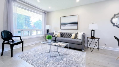 5 Johnson Road • Aurora, ON photo 4
