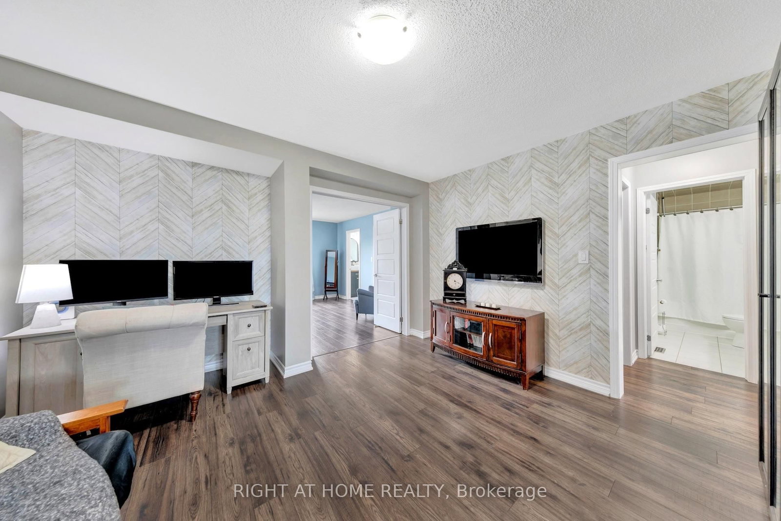 171 Thomas Phillips Drive • Aurora, ON photo 19