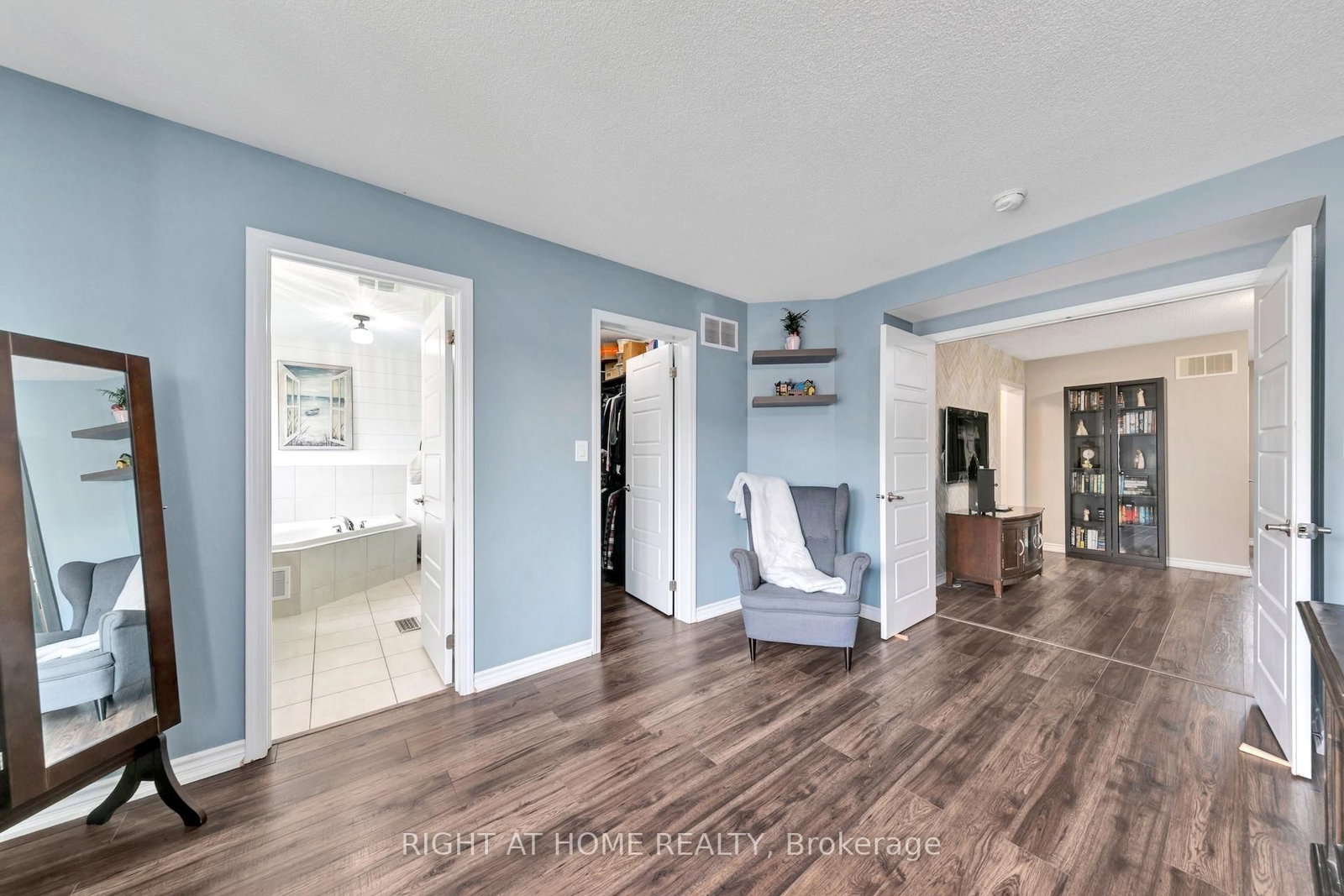 171 Thomas Phillips Drive • Aurora, ON photo 23