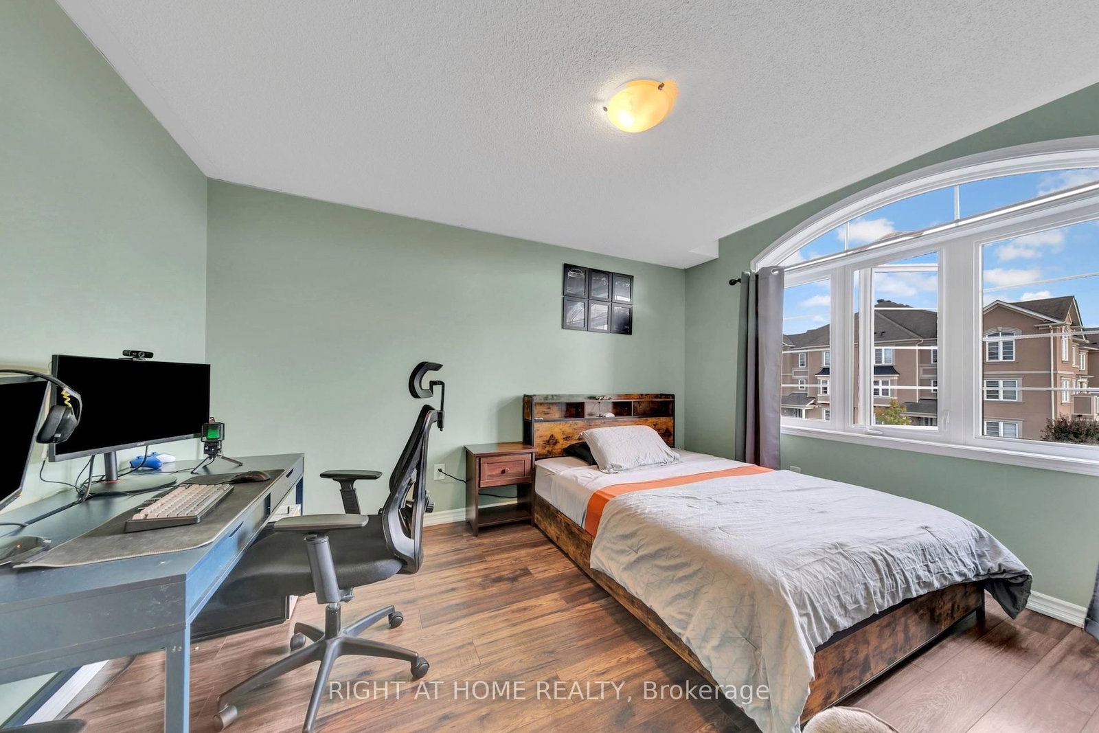 171 Thomas Phillips Drive • Aurora, ON photo 28
