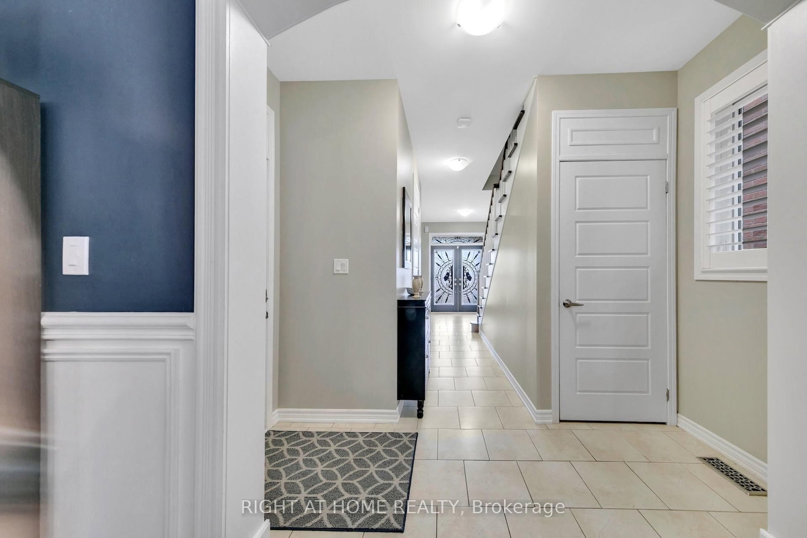 171 Thomas Phillips Drive • Aurora, ON photo 7