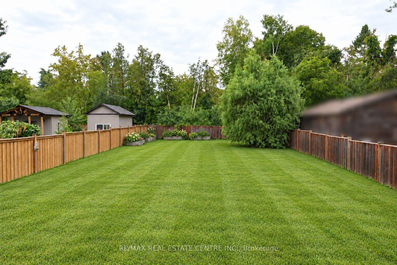 2140 Willard Avenue • Innisfil, ON photo 36