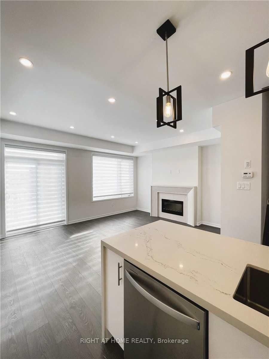 125 Crimson Forest Drive • Vaughan, ON photo 12