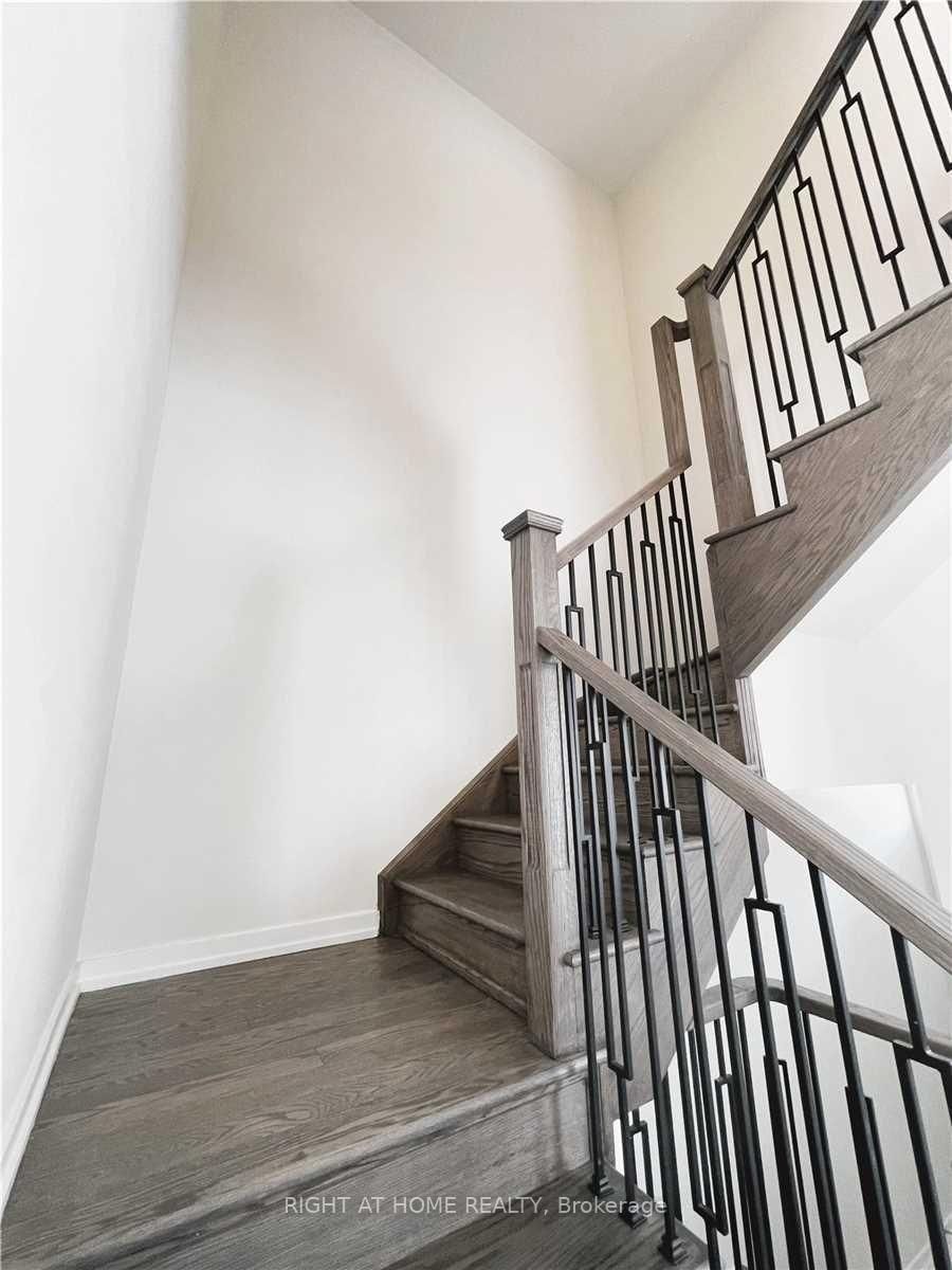125 Crimson Forest Drive • Vaughan, ON photo 15