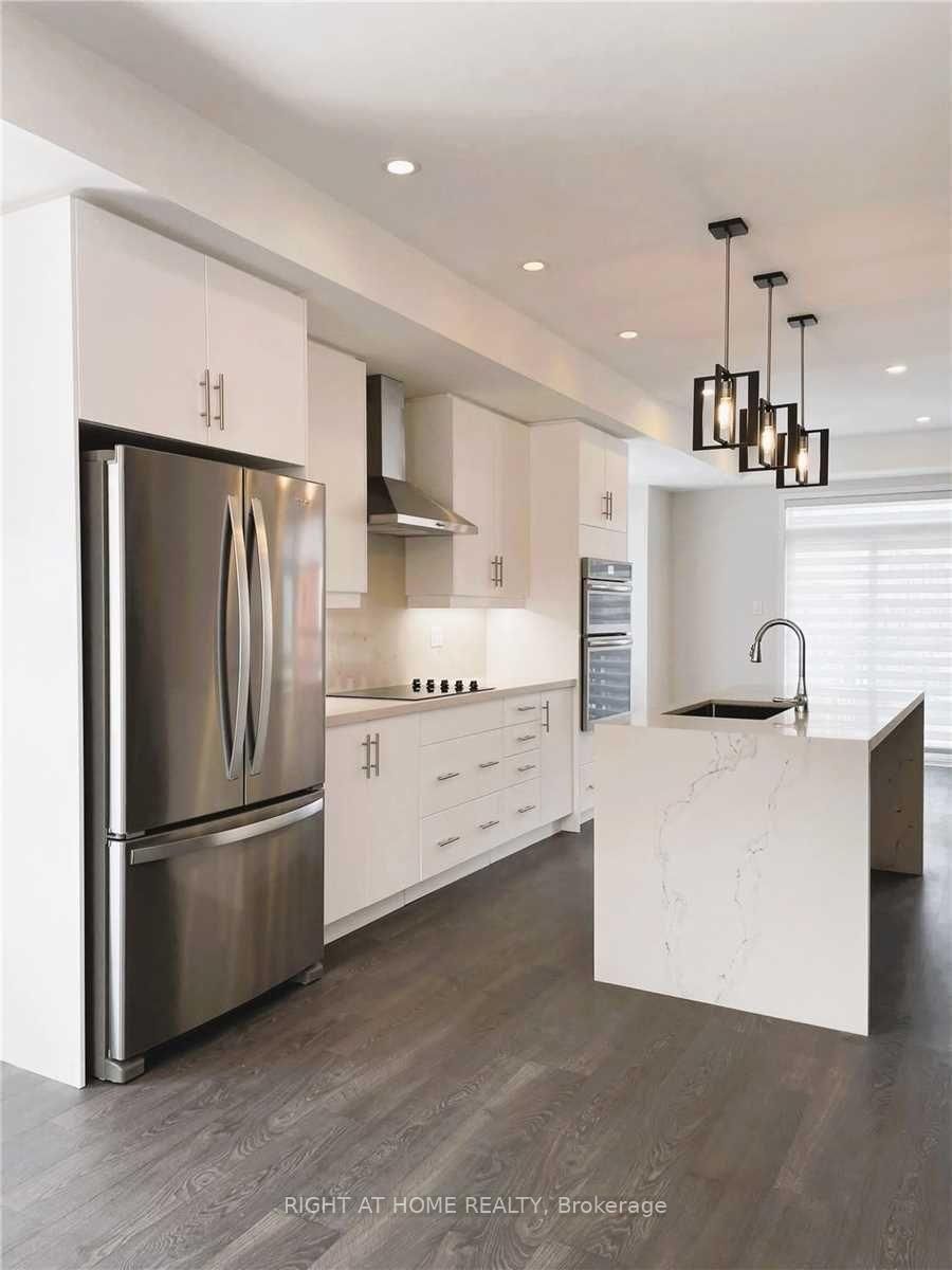 125 Crimson Forest Drive • Vaughan, ON photo 9