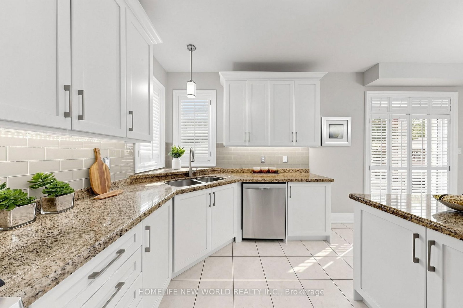 32 Casa Nova Drive • Vaughan, ON photo 13