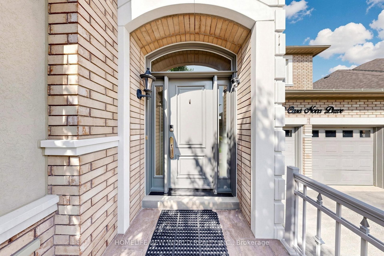 32 Casa Nova Drive • Vaughan, ON photo 5