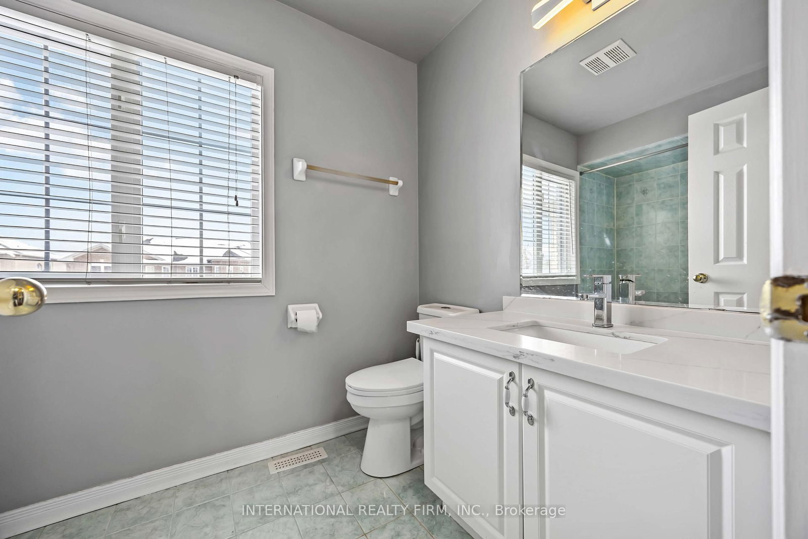 340 Flagstone Way • Newmarket, ON photo 23