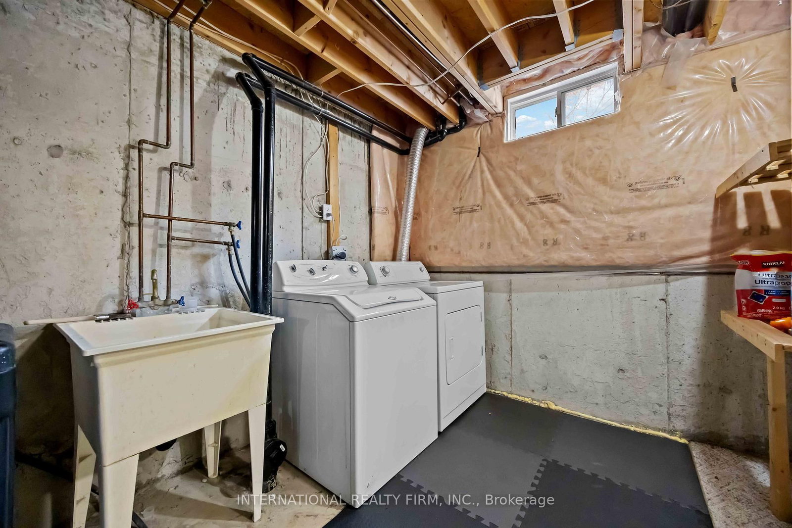340 Flagstone Way • Newmarket, ON photo 31