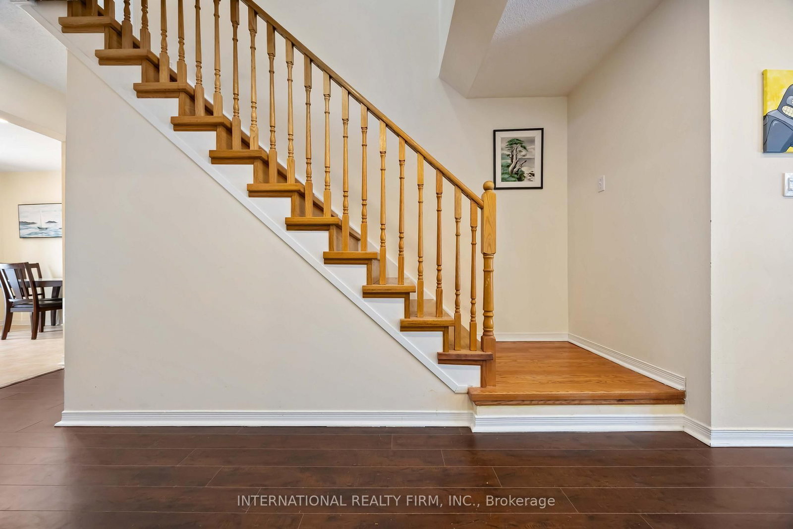 340 Flagstone Way • Newmarket, ON photo 5