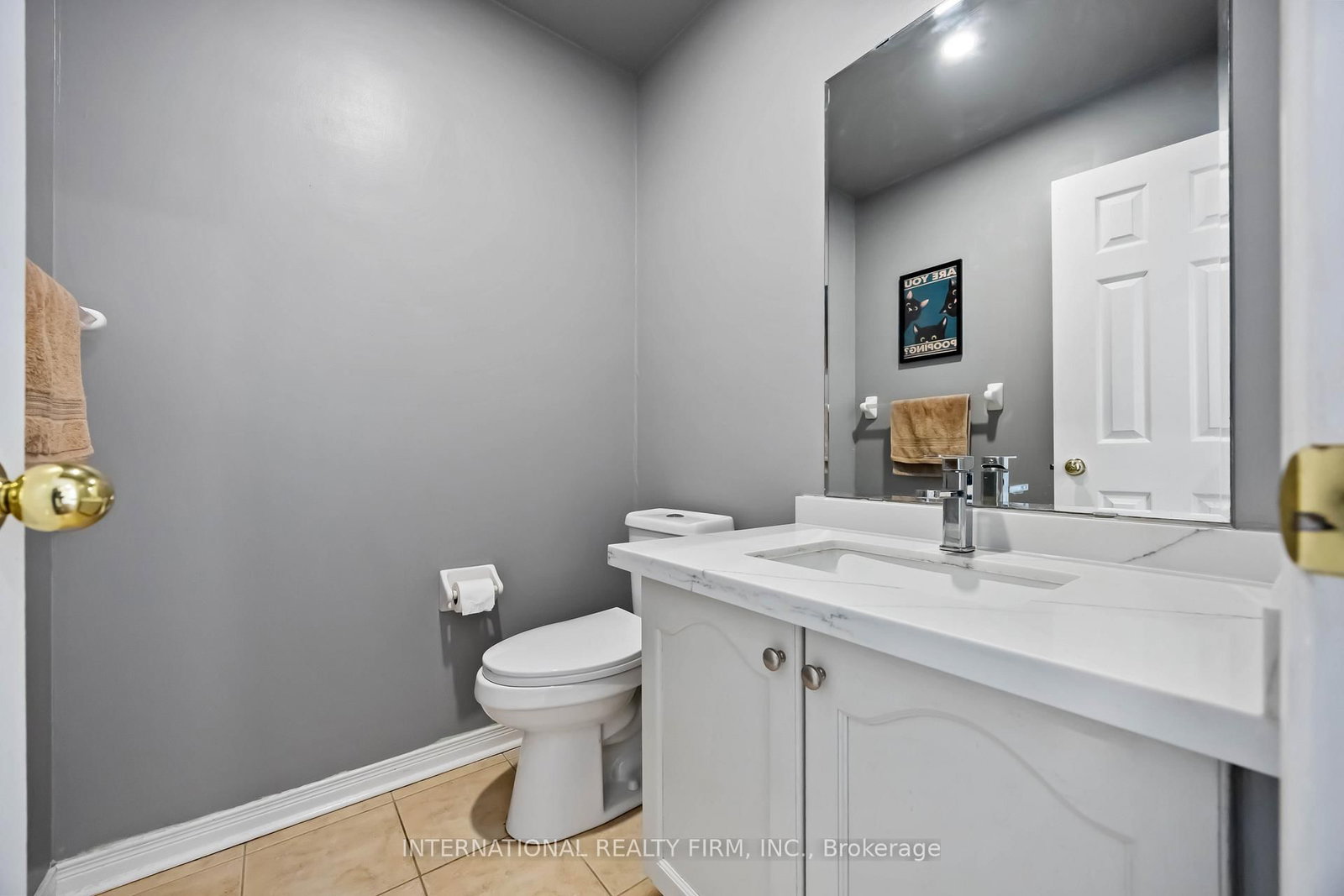 340 Flagstone Way • Newmarket, ON photo 9