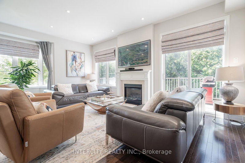116 - 1331 Major Mackenzie Drive W