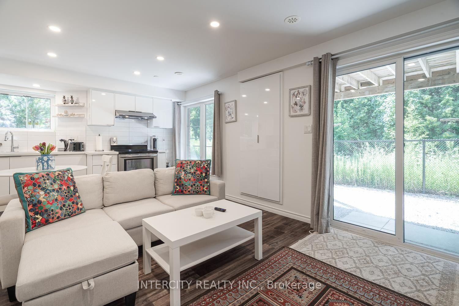 1331 Major Mackenzie Drive W • #116 • Vaughan, ON photo 38