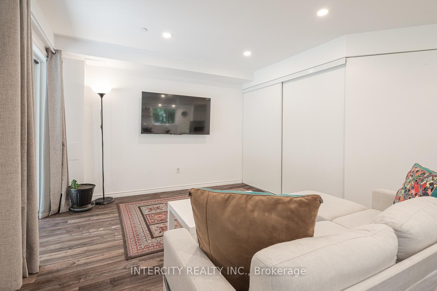 1331 Major Mackenzie Drive W • #116 • Vaughan, ON photo 40