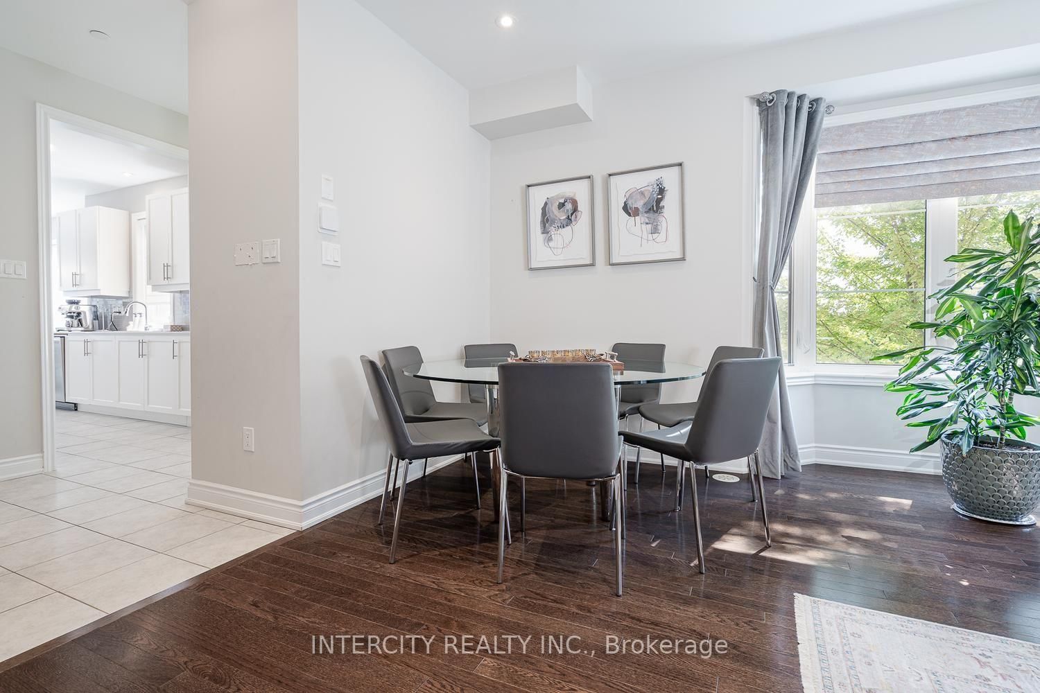 1331 Major Mackenzie Drive W • #116 • Vaughan, ON photo 6