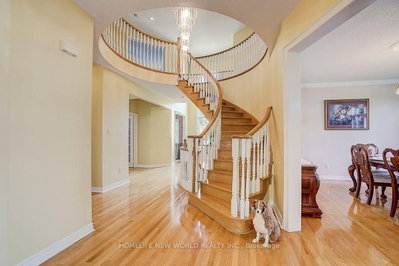133 White Lotus Circle • Markham, ON photo 4