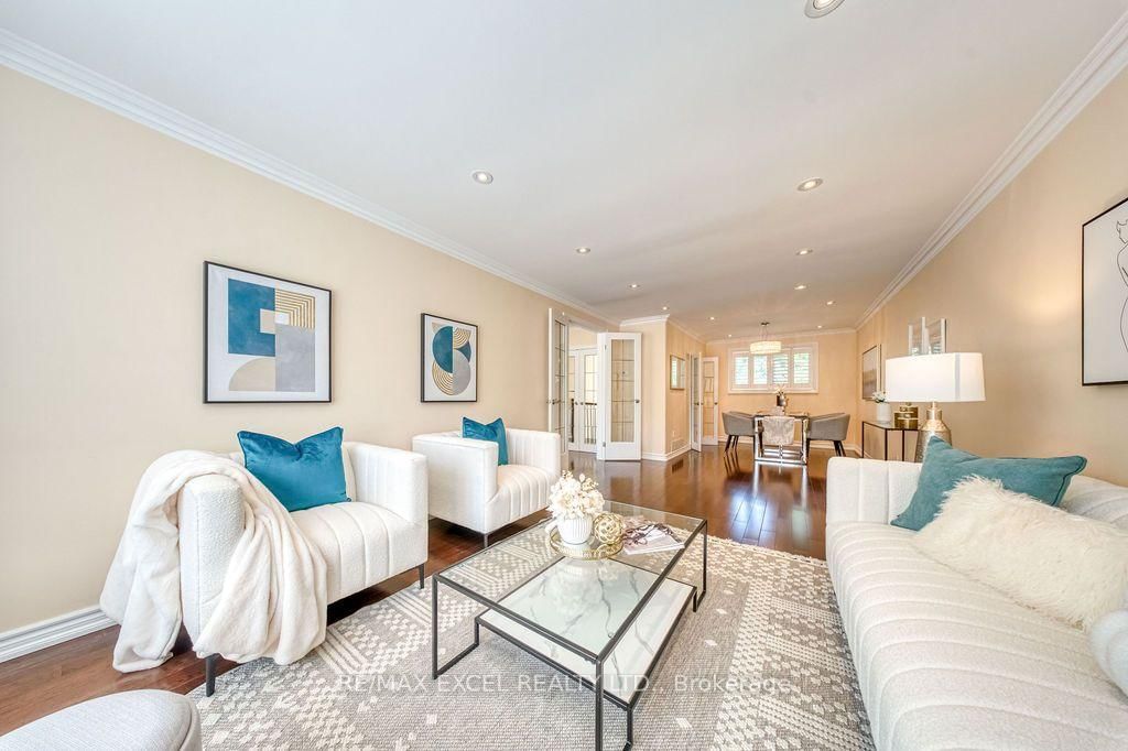 120 Drakefield Road • Markham, ON photo 6