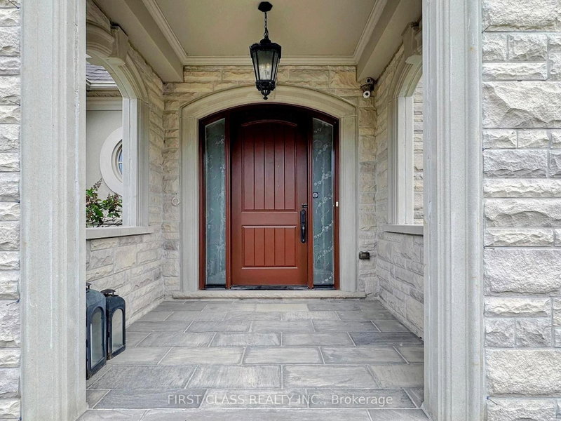 3 Royal County Down Crescent