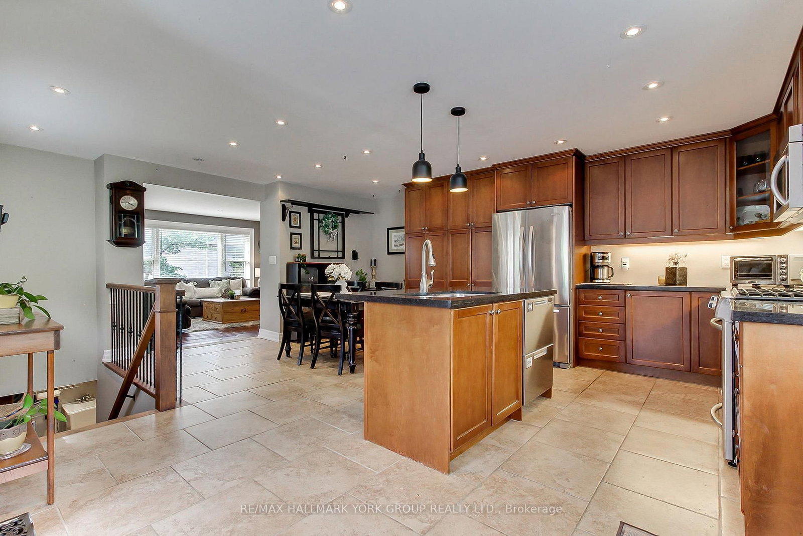 14 Bowers Road • East Gwillimbury, ON photo 11