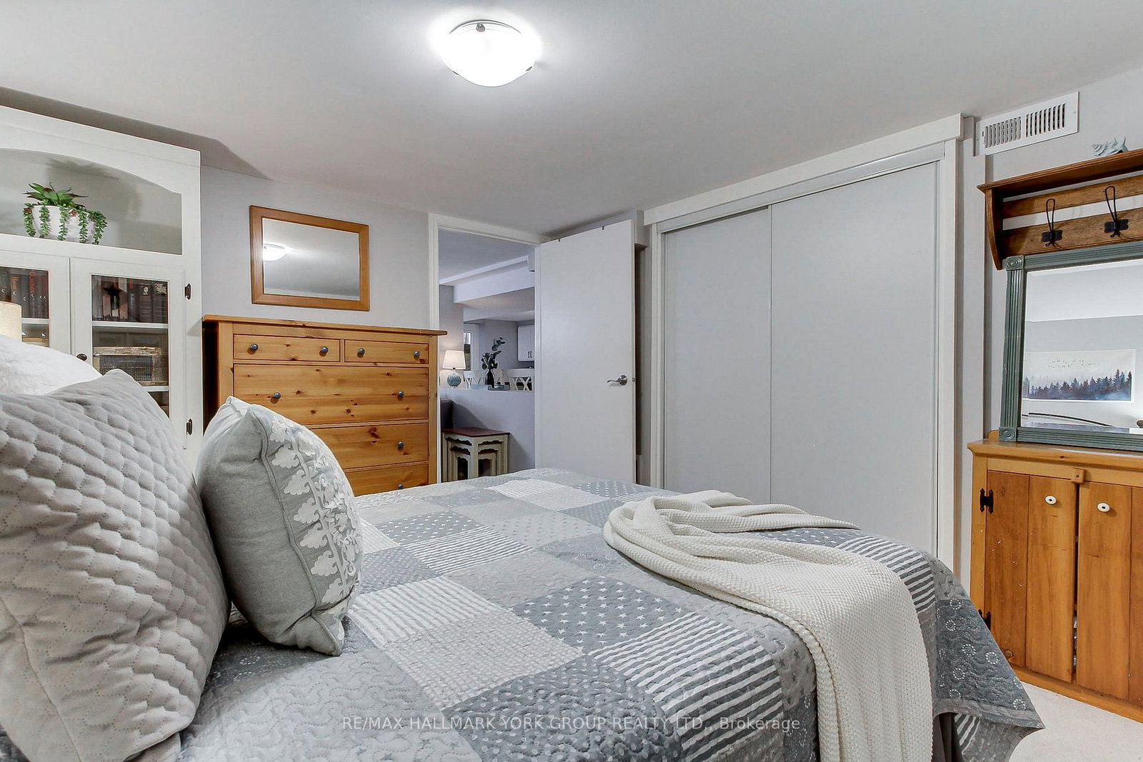 14 Bowers Road • East Gwillimbury, ON photo 37