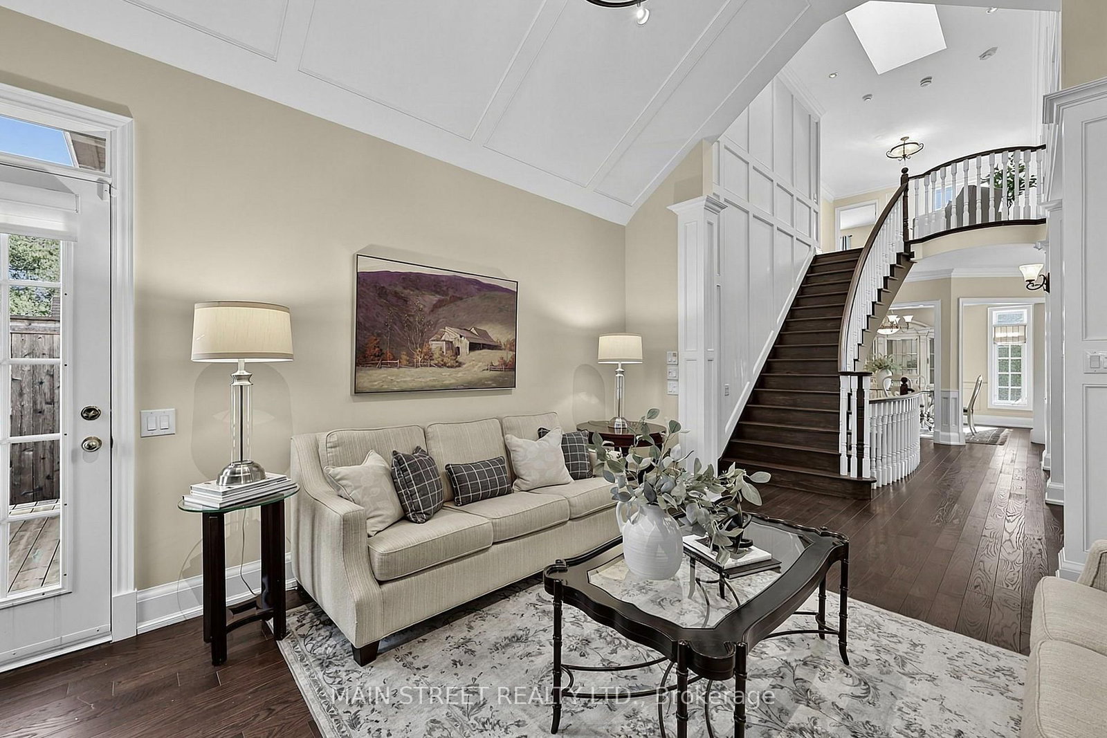 40 Tucker Court • Aurora, ON photo 12
