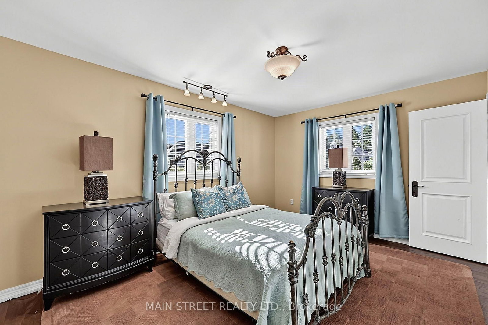 40 Tucker Court • Aurora, ON photo 27