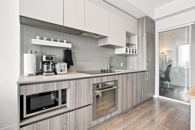 5 Buttermill Avenue • #5505 • Vaughan, ON photo 4