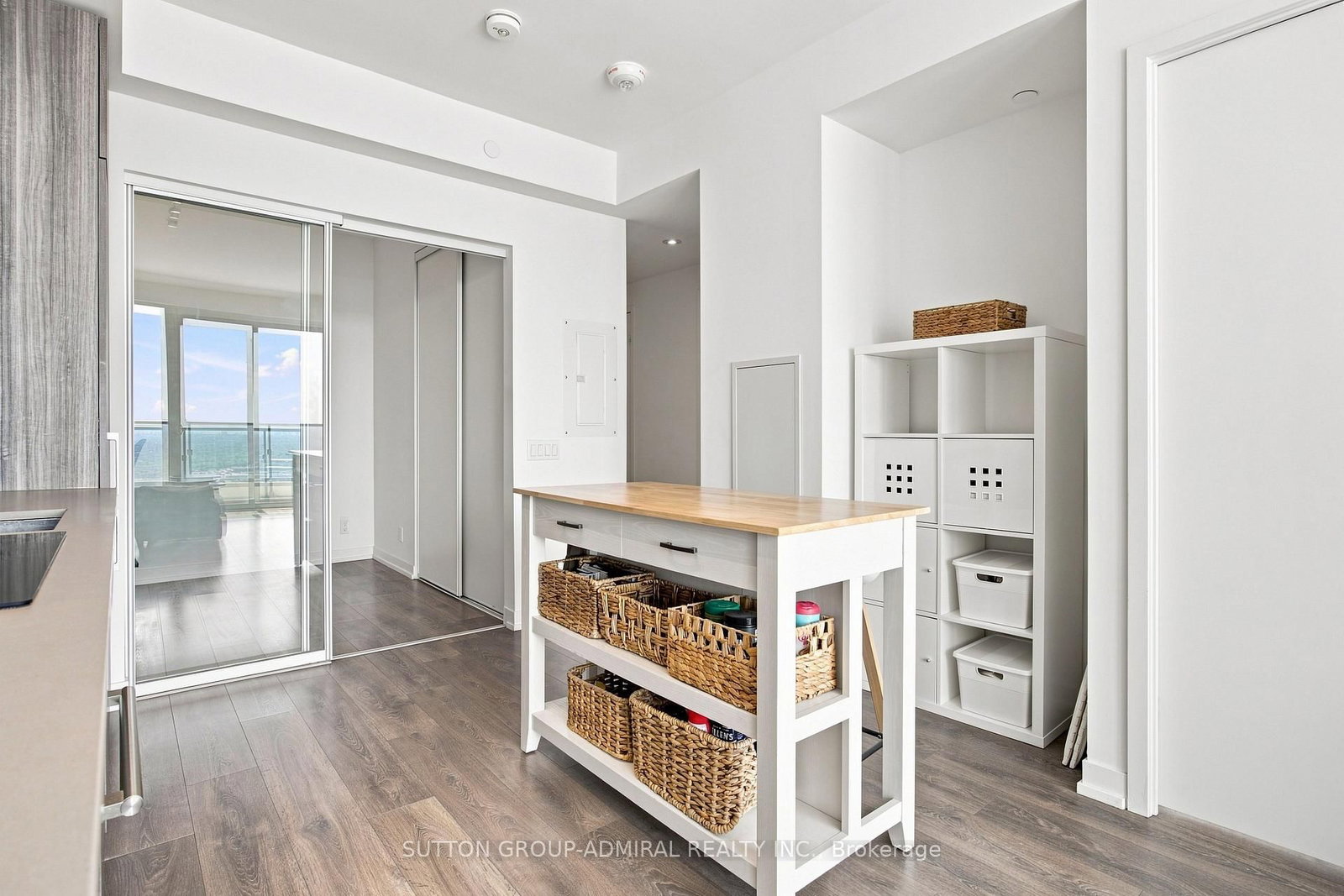 5 Buttermill Avenue • #5505 • Vaughan, ON photo 8