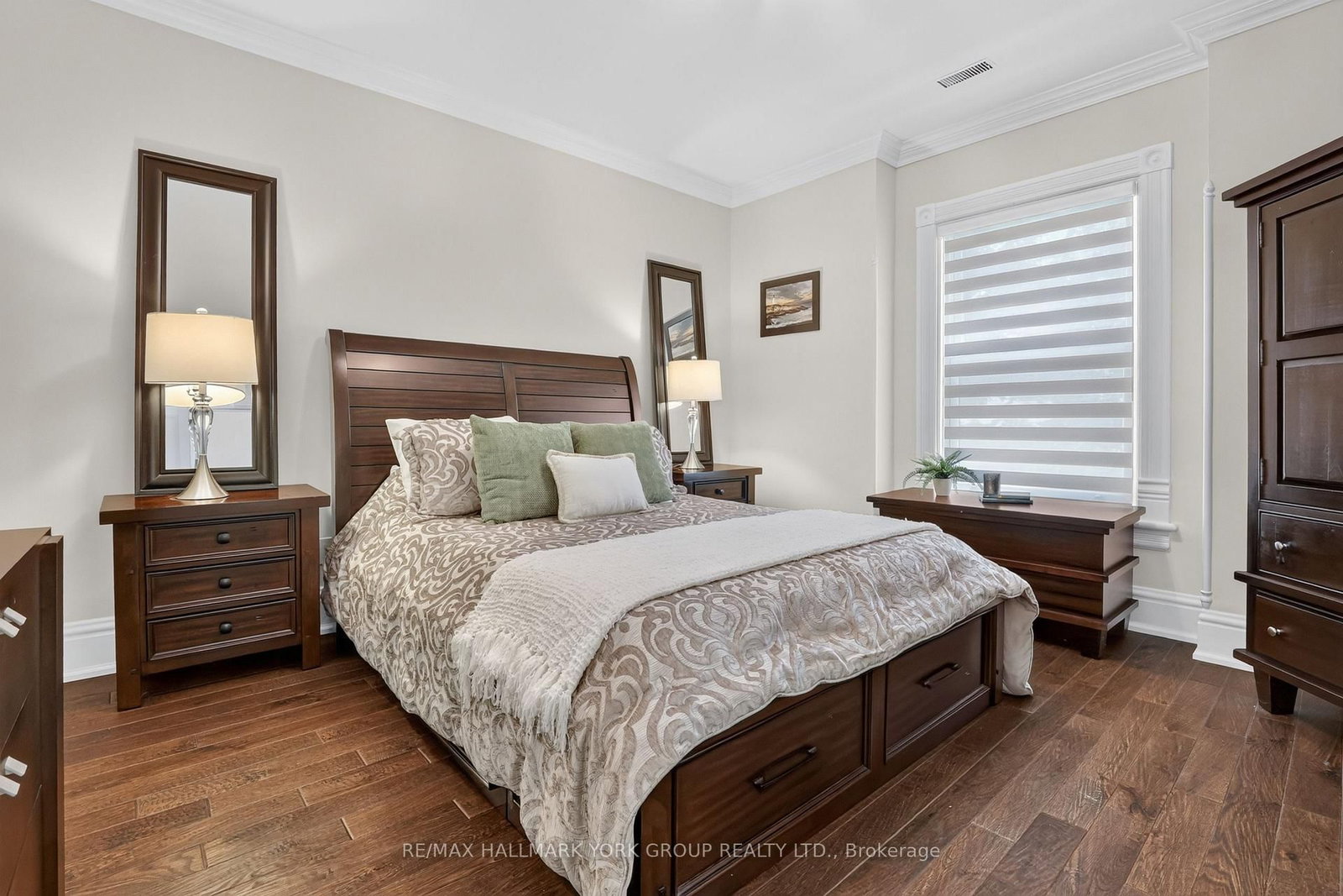 150 Lorne Avenue • Newmarket, ON photo 21