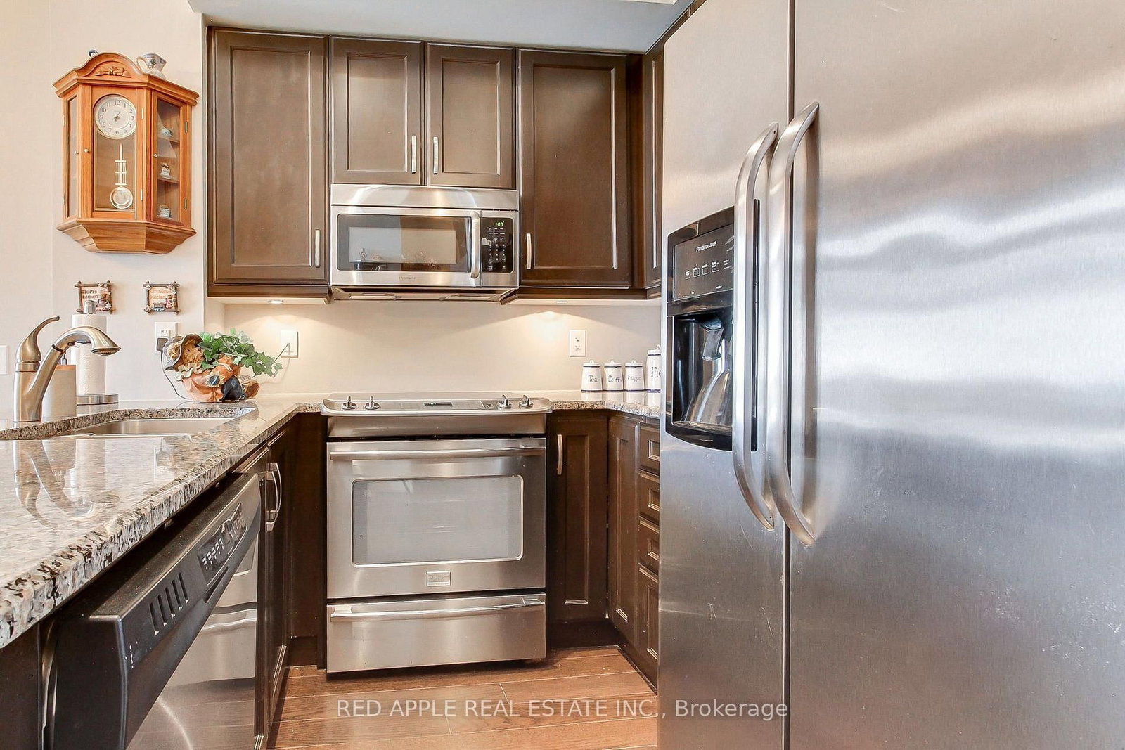 111 Civic Square Gate • #519 • Aurora, ON photo 11