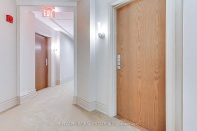 111 Civic Square Gate • #519 • Aurora, ON photo 6